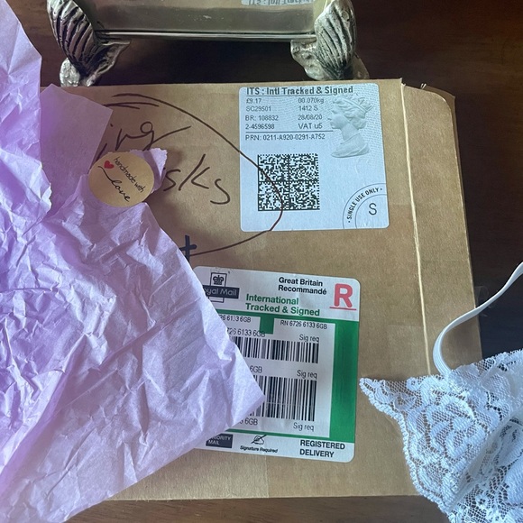 NEW His & Her Wedding Facemasks - Picture 5 of 7